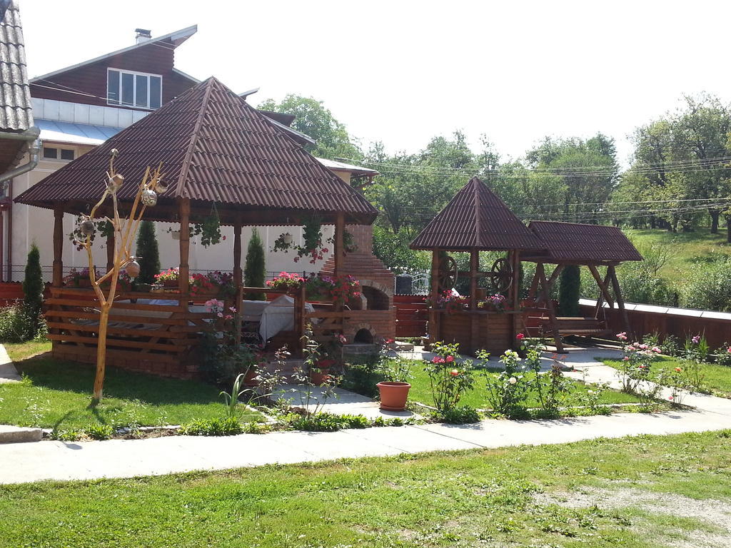 Pensiunea Maramures Ocna Şugatag Exterior foto