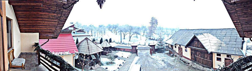 Pensiunea Maramures Ocna Şugatag Exterior foto